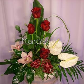 Centro de flores variadas - Imagen 2