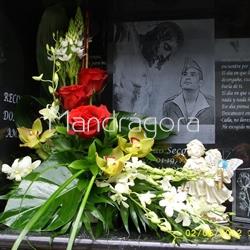 Centros de flores para cementerio - Imagen 1