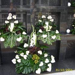 Centros de flores para cementerio - Imagen 1
