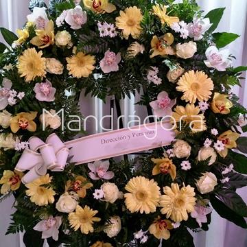 Corona de defunción de gerberas y orquídeas - Imagen 1