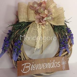 Corona decorativa para puerta - Imagen 1