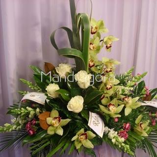 Ramo de defunción con orquídeas - Imagen 1