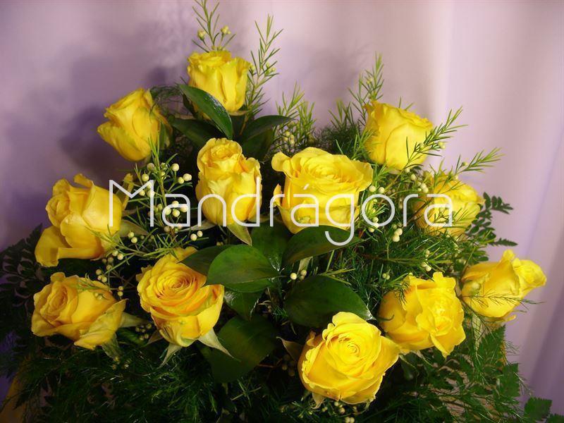 Ramo de rosas amarillas - Imagen 1